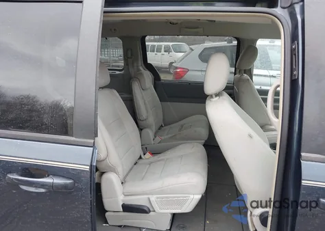 2009 Dodge Grand Caravan Sxt z USA, uszkodzony, nr VIN 2D8HN54149R539214